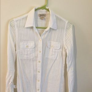 Lucky brand white shirt ( size xs)